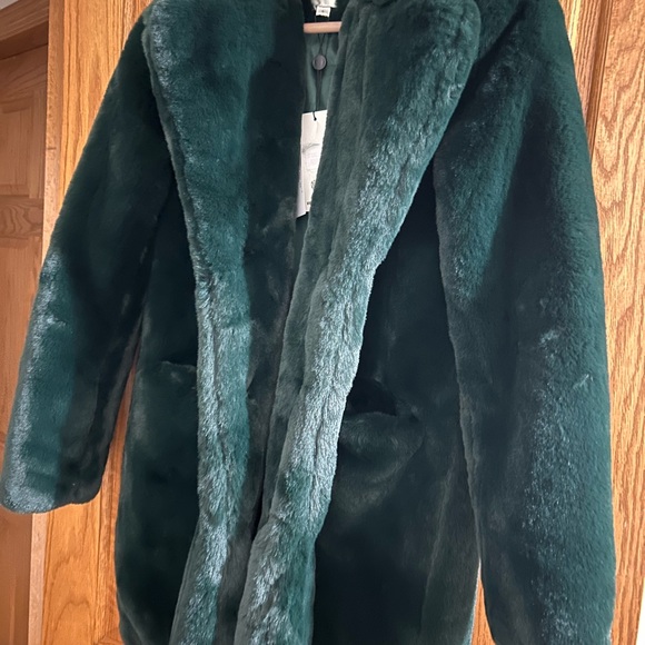 Apparis Faux Fur Emerald Green Winter Coat - Picture 3 of 6